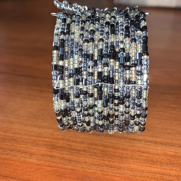 Beaded braclet - Picture 3 of 7